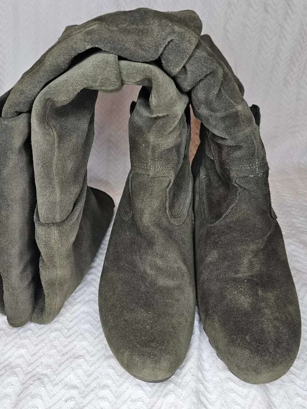 Earthies Raphaelle 2.75” Wedge Heel Slouchy Over The Knee Suede Boots 8.5B Pine